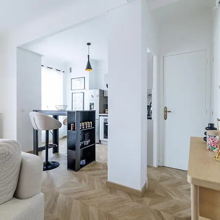 Wide & Cozy 1 Bdr Downtown 아파트