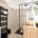 Wide & Cozy 1 Bdr Downtown