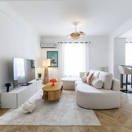 Daire Wide & Cozy 1 Bdr Downtown