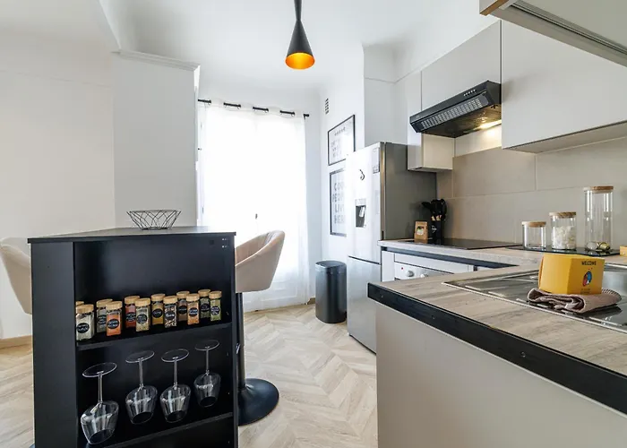 Wide & Cozy 1 Bdr Downtown Lejlighed
