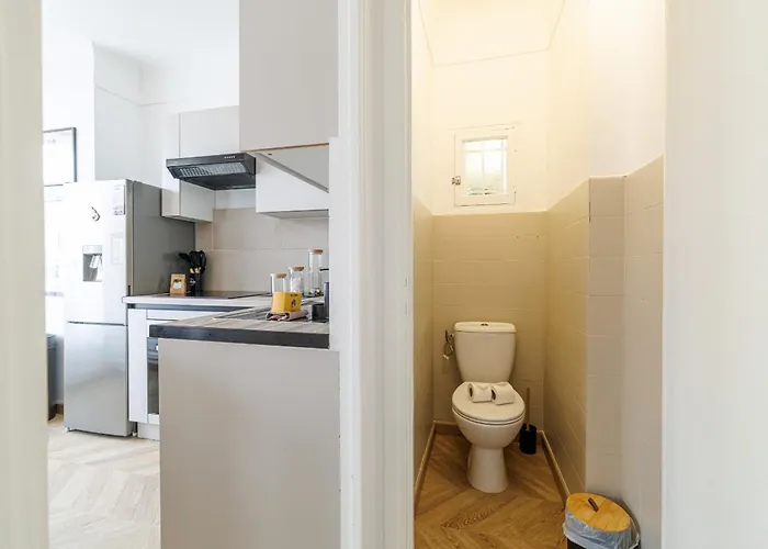 شقة Wide & Cozy 1 Bdr Downtown نيس