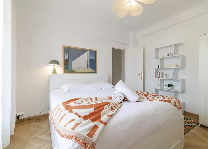 Wide & Cozy 1 Bdr Downtown شقة نيس