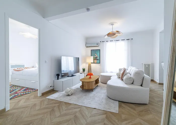Wide & Cozy 1 Bdr Downtown Lejlighed
